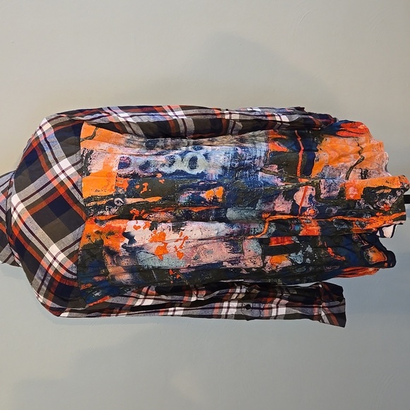 Long Flannel with Printed Back - Picture 2 of 6